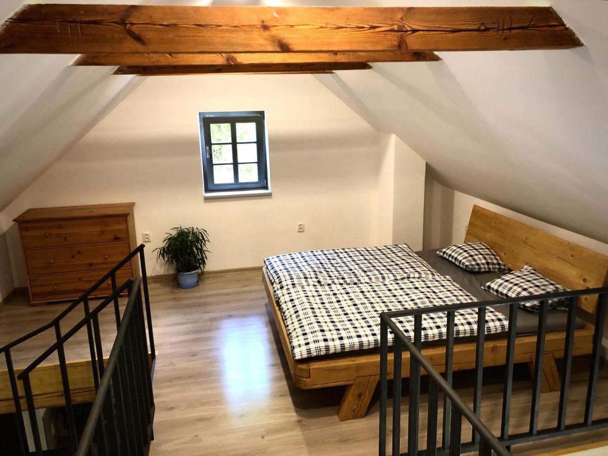 Mezonetovy Apartman S Terasou Na Samote V Lese Vlkava 外观 照片